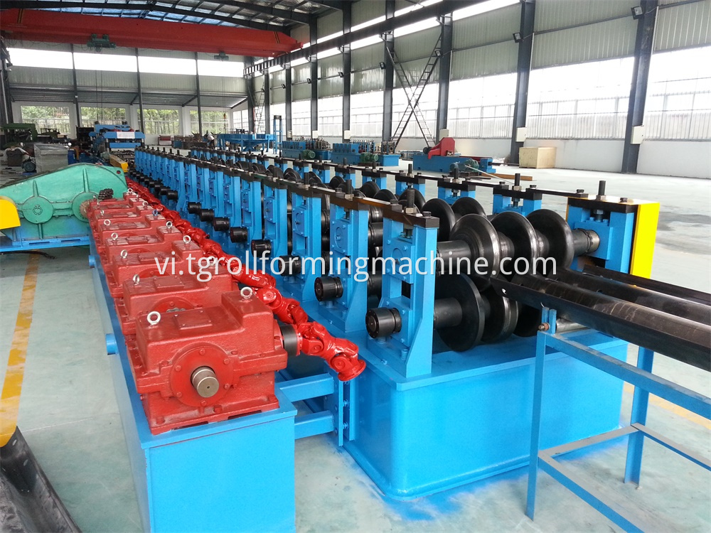 Double-Wave Highway Guardrail Roll Forming Machine